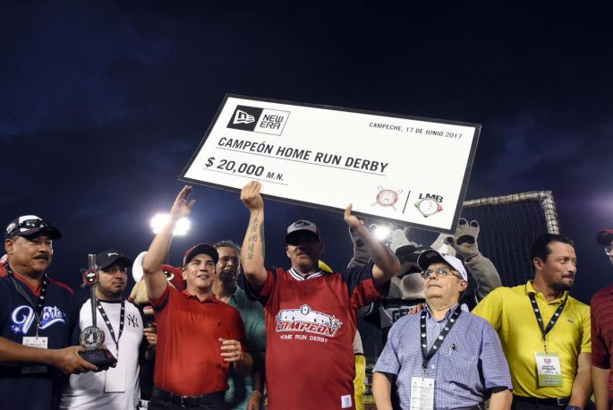Frank Díaz, jugador de Piratas, campeón de HR Derby en el "Juego de Estrellas de la LMB, Campeche 2017