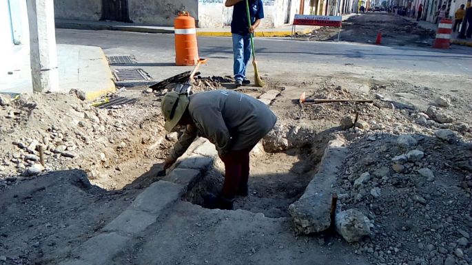 Arqueólogos buscan datos de la historia de la ciudad en la calle 60