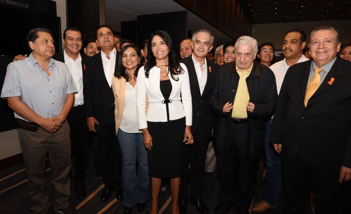 Convoca PRD a la construcción de un Frente Amplio Democrático (FAD) que sume a las fuerzas de oposición.