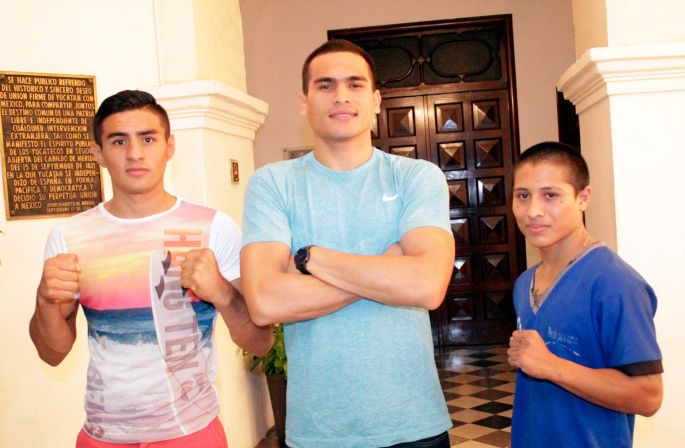 Lista la pelea en el "Domo del Volante" este viernes: Berrón y Ramírez, esperan el día 