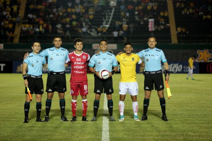 Mineros derrota 2-1 a Venados en el Iturralde.
