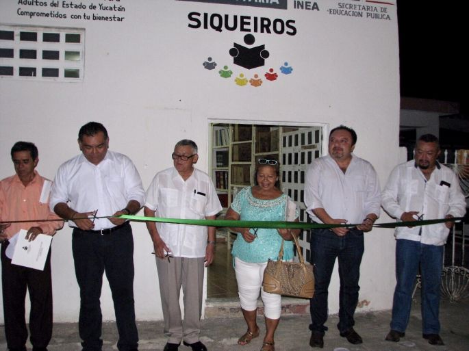Se inauguró la Plaza Comunitaria “David Alfaro Siqueiros”.