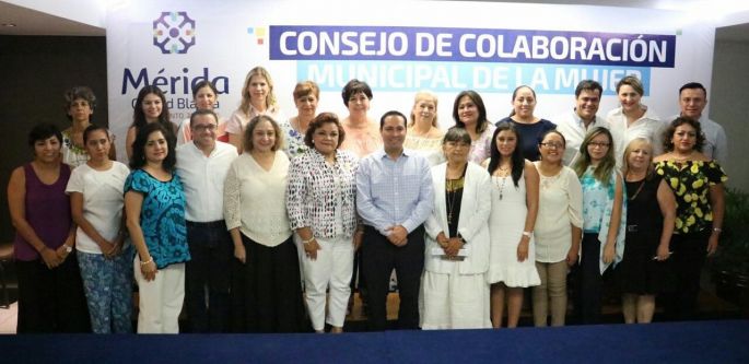 Anuncia alcalde aumento al presupuesto del Instituto Municipal de la Mujer.