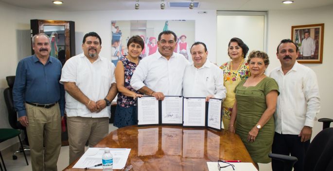 Suma de esfuerzos, por la cultura y la educación