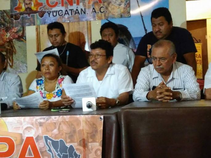 Artesanos de Chichen Itzá piden no al evento de Armando Manzanero en zona arqueológica.