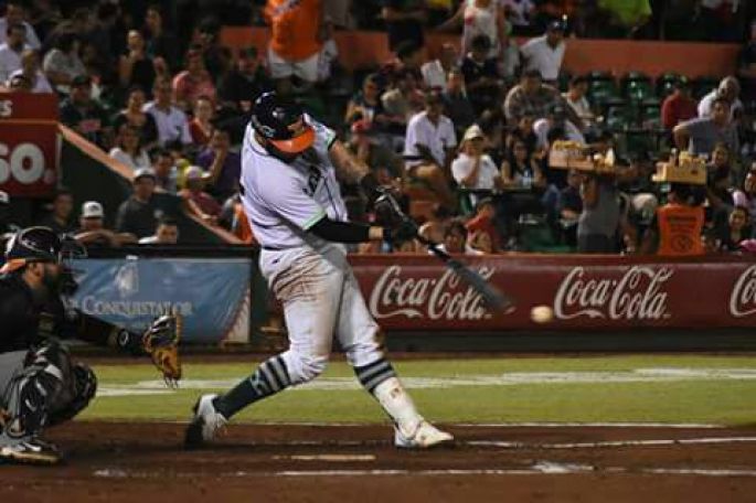 Con grand slam, los Leones derrotan a Tigres: 7-2.