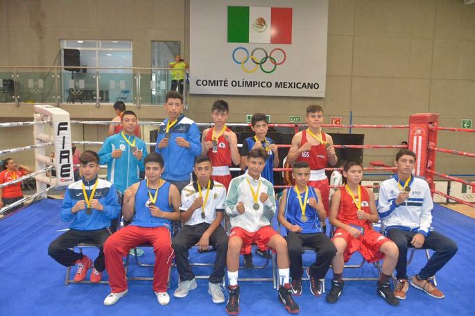 Yucatecos al Torneo Guantes de Oro de Cancún.