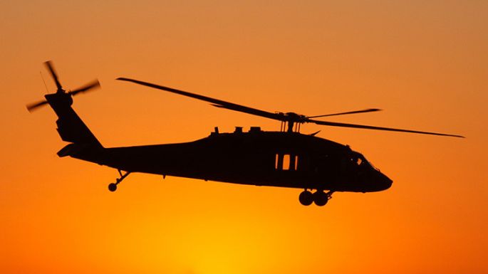 Un helicóptero militar Black Hawk de la Fuerza Aérea de EE.UU se estrella en Hawái con 5 personas a bordo.