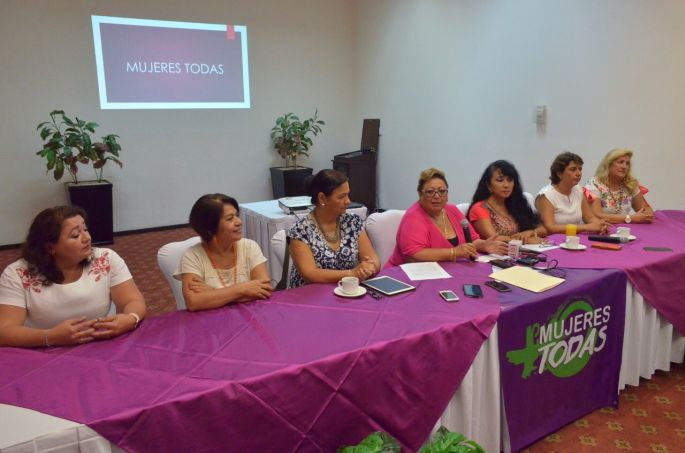 "Mujeres Todas" presenta plan de acción para garantizar la paridad en candidaturas.