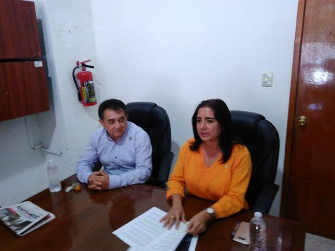 Denuncian que mini super vende bebidas embriagantes sin permiso.