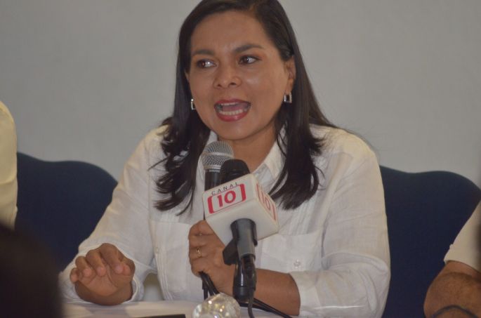 Aunque no quiera el Comité Estatal del PRD, el FAD va en Yucatán: Beatriz Mojica.