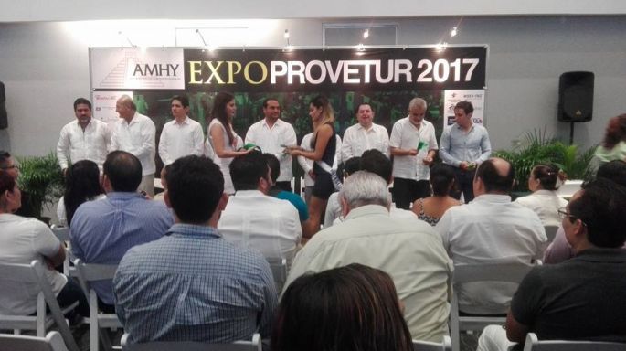 Celebra AMHY sesenta aniversario con 6a edición de Expo Provetur.