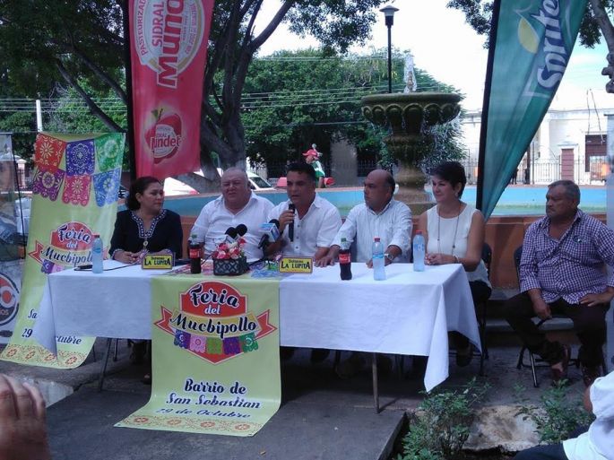 Unos 600 pibes se servirán en la Primera Feria del Mucbil pollo en San Sebastián