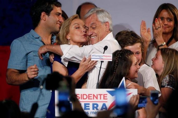 El conservador Sebastián Piñera gana la primera vuelta de las presidenciales en Chile