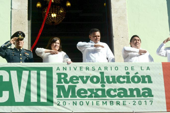 Se realiza con fervor patrio, el desfile en conmemoración del aniversario de la Revolución Mexicana