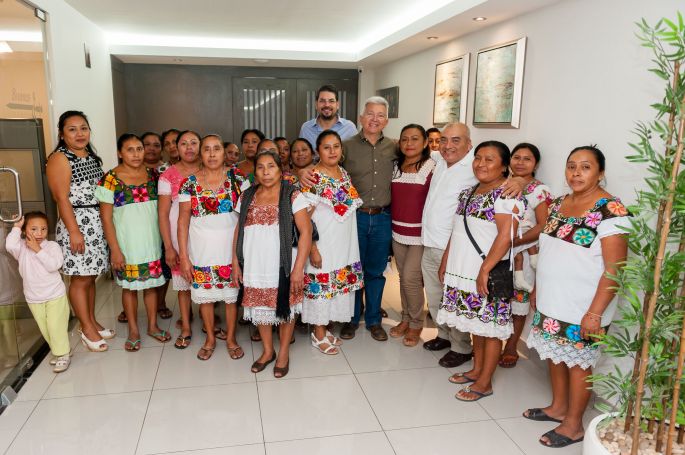 Consolida grupo de mujeres una Comunidad DIFerente