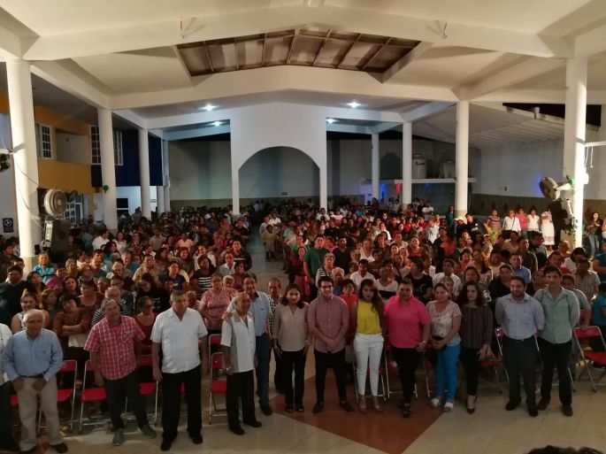 Vecinos de Progreso manifiestan su apoyo a Carmita Ordaz