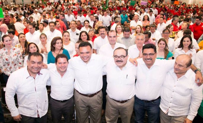 EL PRI ratifica por unanimidad a sus candidatos a legisladores federales