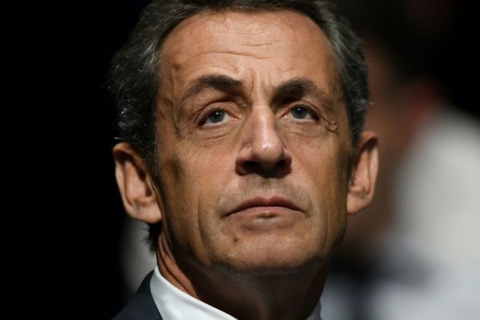 Detienen al ex presidente francés Sarkozy por presunto financiamiento ilegal de su campaña