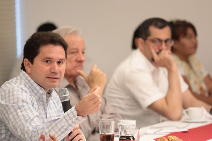 Mauricio Sahuí se reúne con representantes del sector ambiental