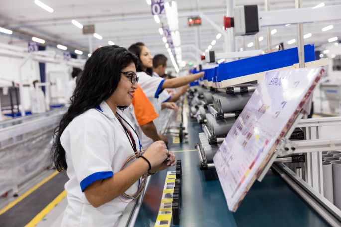 Leoni busca 500 profesionistas