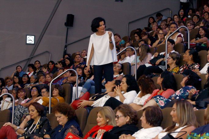 Gaby Vargas inspira a empresarias en Yucatán