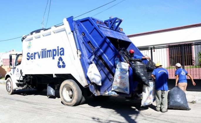 Si tu BASURA la recoge SERVILIMPIA, !!NO LA SAQUES!!, GUÁRDALA hasta el próximo miércoles y dale las gracias al AYUNTAMIENTO!! 