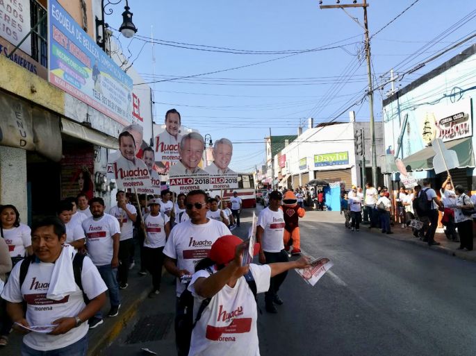 Huacho colapsa la calle 60
