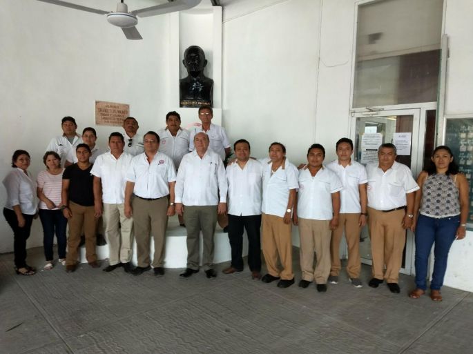 Camioneros Rojos recuerdan a su fundador