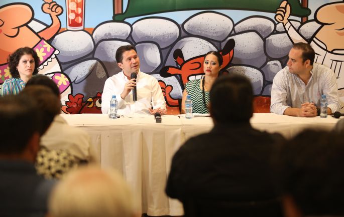 Diálogo constructivo con restauranteros, Sahuí se reúne con Canirac