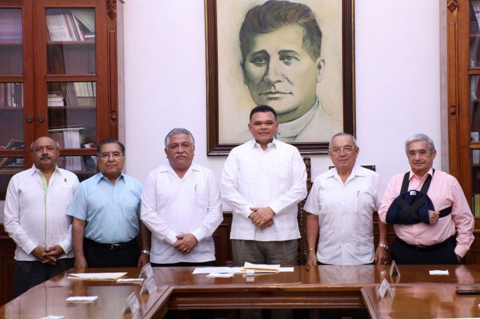 Trabajadores contribuyen a darle un mejor futuro a Yucatán: RZB