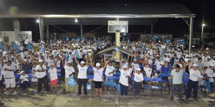 Natalia Mis y Nueva Alianza en camino al triunfo en Tinum