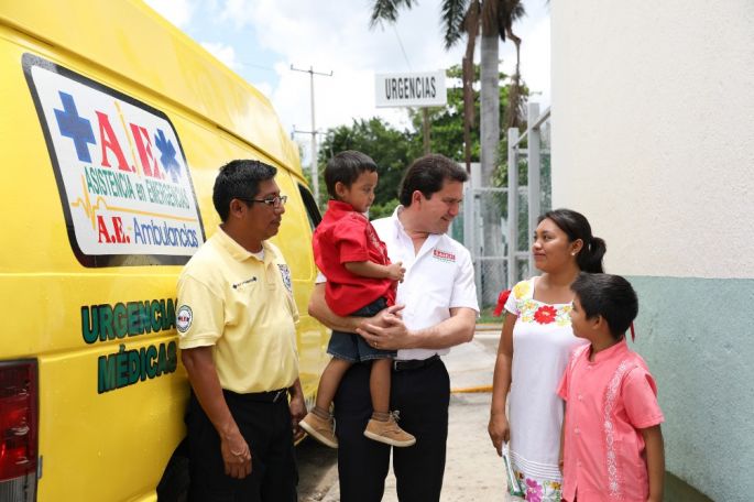 Propone Sahuí atender las urgencias médicas en tiempo y forma:“30 nuevas ambulancias equipadas y 105 unidades de traslado”
