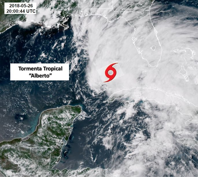La Tormenta Tropical Alberto se aleja gradualmente de la Península de Yucatán