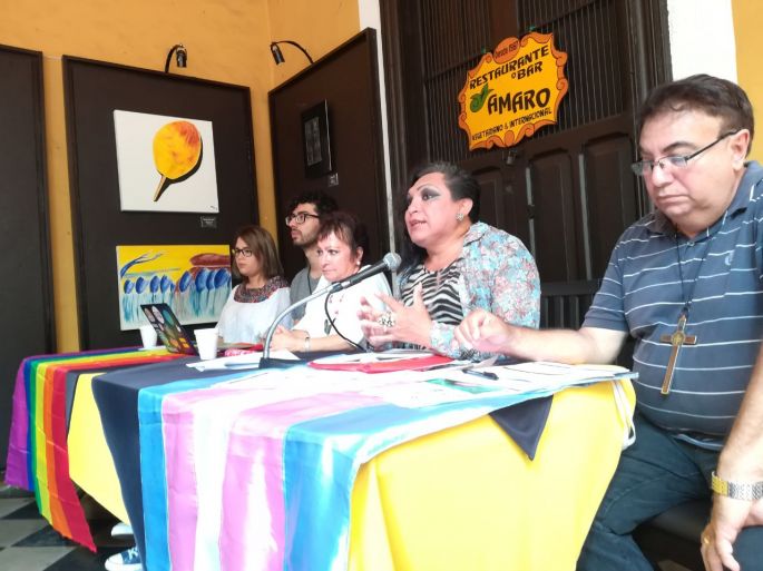 Candidatos no toman en cuenta derechos de la comunidad LGBTTTI+