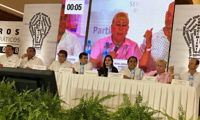 Presentan propuestas 4 aspirantes a la alcaldía de Mérida ante empresarios de la Canaco