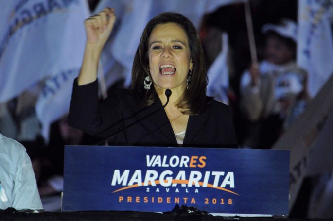 Crónica de una renuncia anunciada, dice adiós la "independiente" esposa de Felipe Calderón