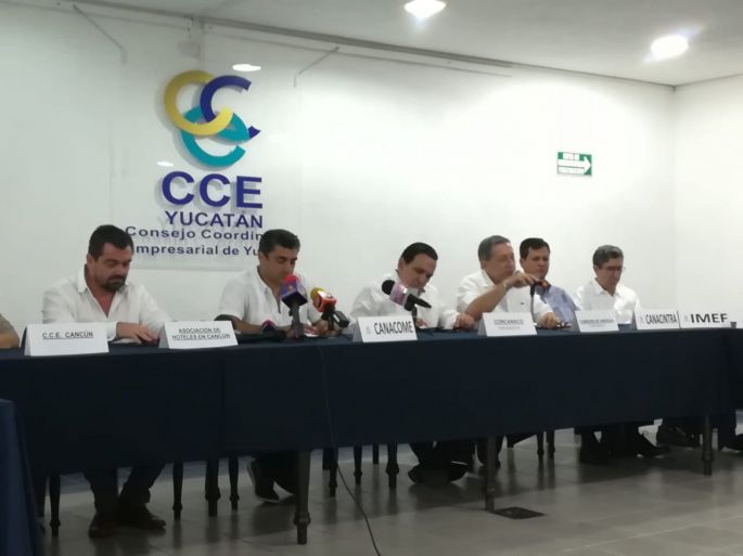 Empresarios quieren pagar menos por la luz