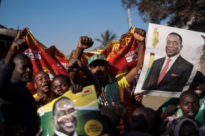 Presidente de Zimbabue defiende elecciones "justas" tras denuncias de fraude por la oposición