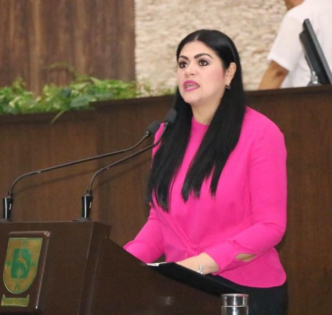 Presenta la Diputada Kathia Bolio una iniciativa en favor de la Paridad de Genero