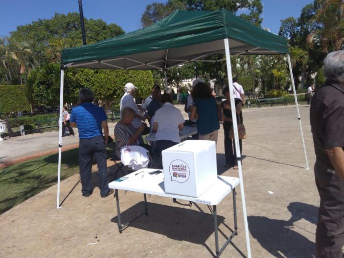 Mucho sol y poca afluencia en Mérida en la consulta sobre el aeropuerto de la CDMX