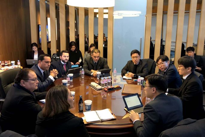 El Gobernador Mauricio Vila se reúne con altos ejecutivos de empresas surcoreanas del sector energético