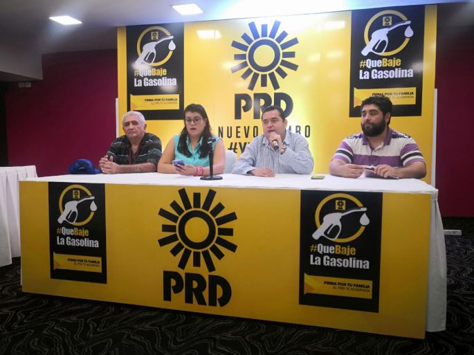El PRD saldrá a buscar apoyo ciudadano para bajar el precio de la gasolina