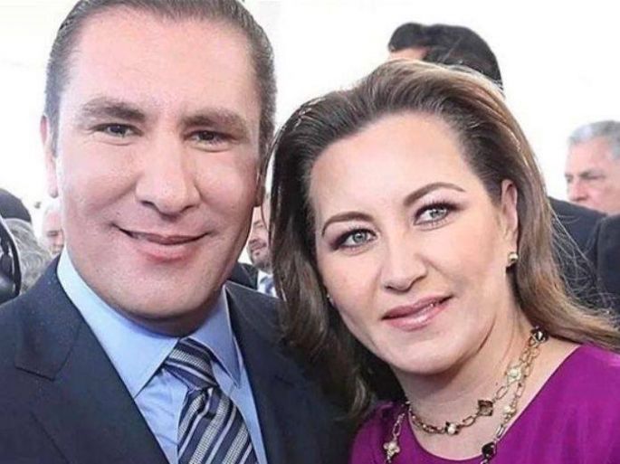 Fallecen en trágico accidente aéreo la gobernadora panista de Puebla Martha Erika Alonso y su esposo
