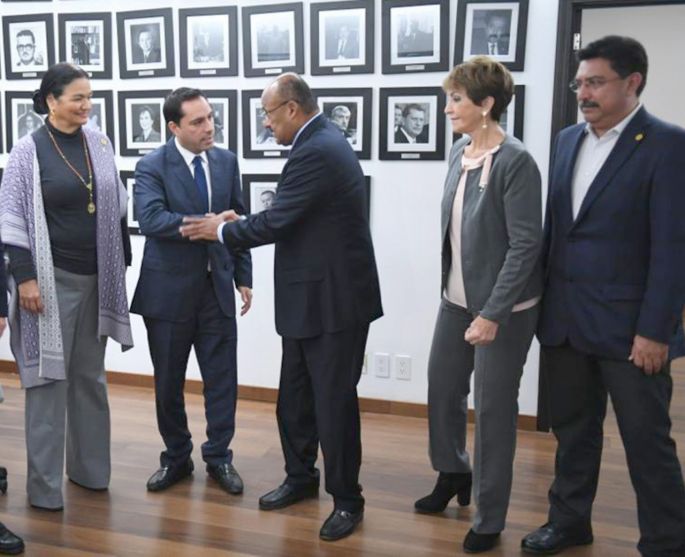 Gestiona recursos el Gobernador Vila Dosal para elevar la calidad de vida de los yucatecos