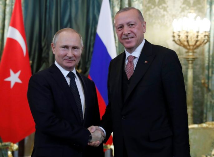 Putin y Erdogan discuten un acuerdo de misiles S-400 que irrita a EEUU