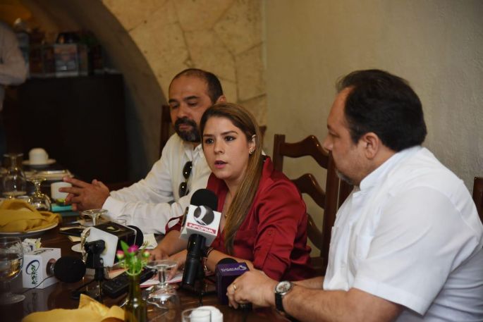Piden cuentas claras a Renán Barrera por el costoso Carnaval de Mérida 2019
