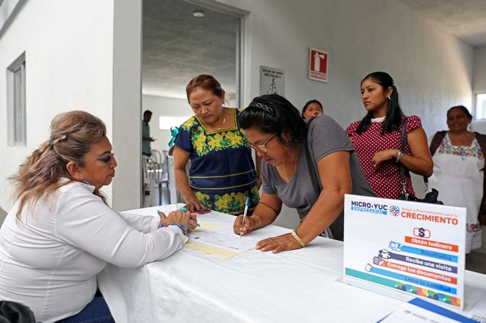Acanceh conoce las opciones crediticias que les ofrece MicroYuc