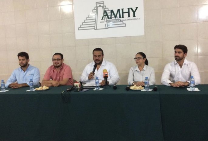   Productores yucatecos y artesanos participarán en la Expo Provetur de la AMHY