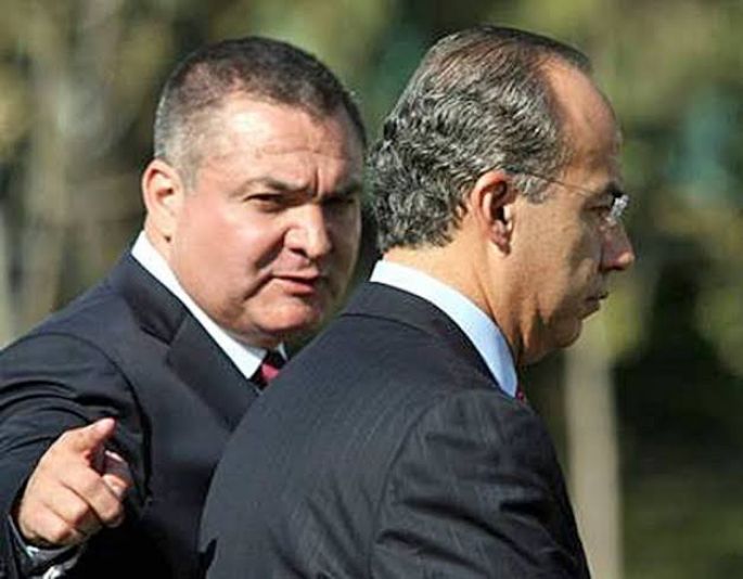 EU detiene a Genaro García Luna; lo acusan de conspiración y ayudar a “El Chapo Guzmán”